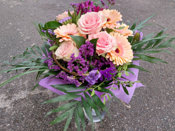 Floristería lorea ramo lila