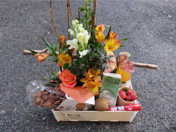 Desayuno bio  y flores