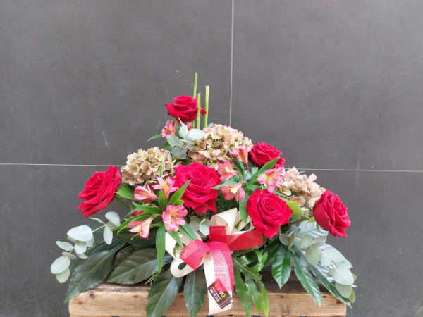 Floristería lorea rosas y hortensias