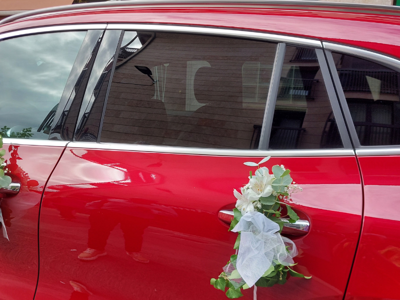Arreglo floral para manillas de coche